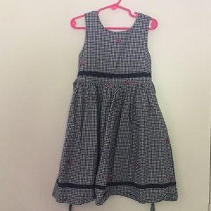 Girls dress size 6